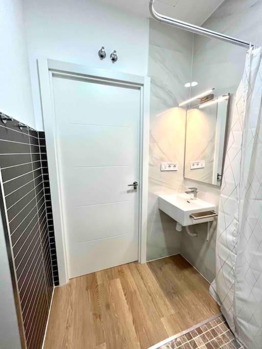 Acogedor Apartamento 5 Personas Βαλένθια Εξωτερικό φωτογραφία